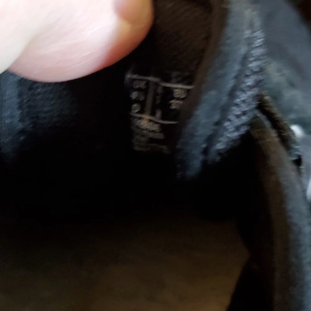 SHOES SIZE7 - Picture 3 of 3